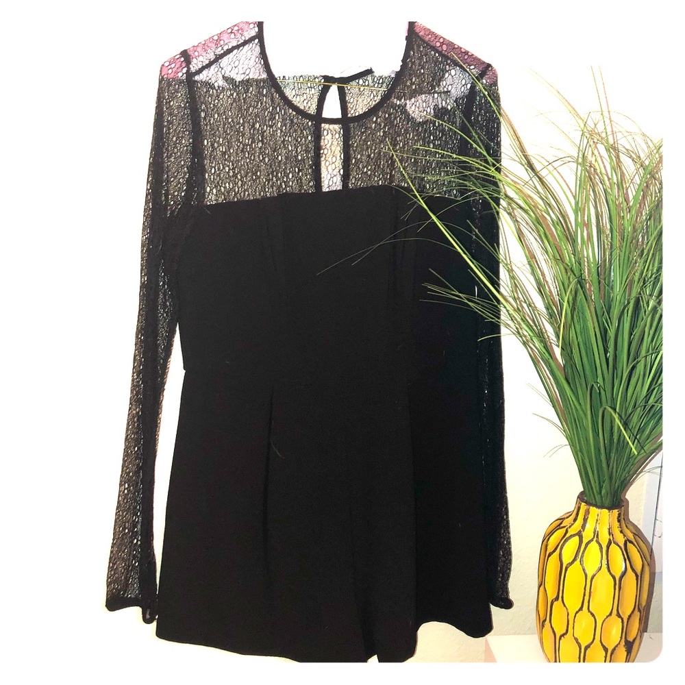 🖤 BLACK LACE ROMPER 🖤